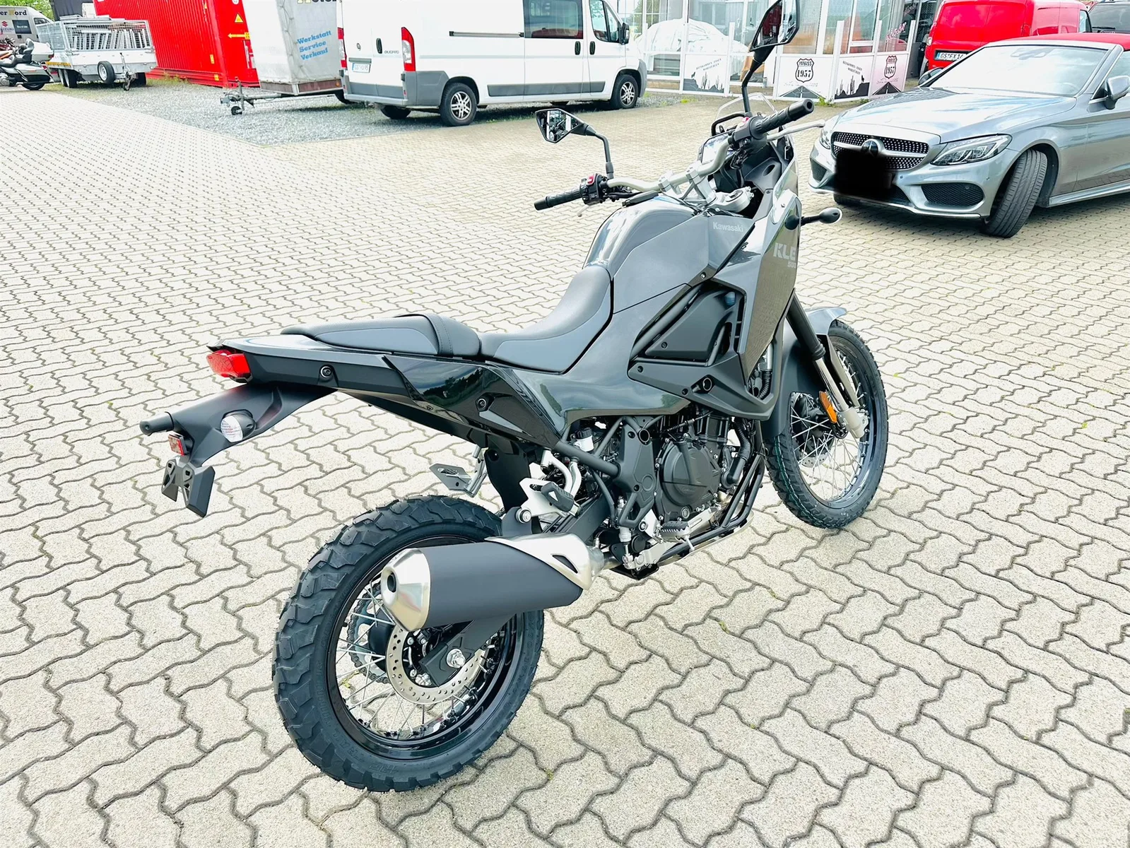Kawasaki KLE500 Modell 2026 -> 500 Euro Fernweh-Bonus