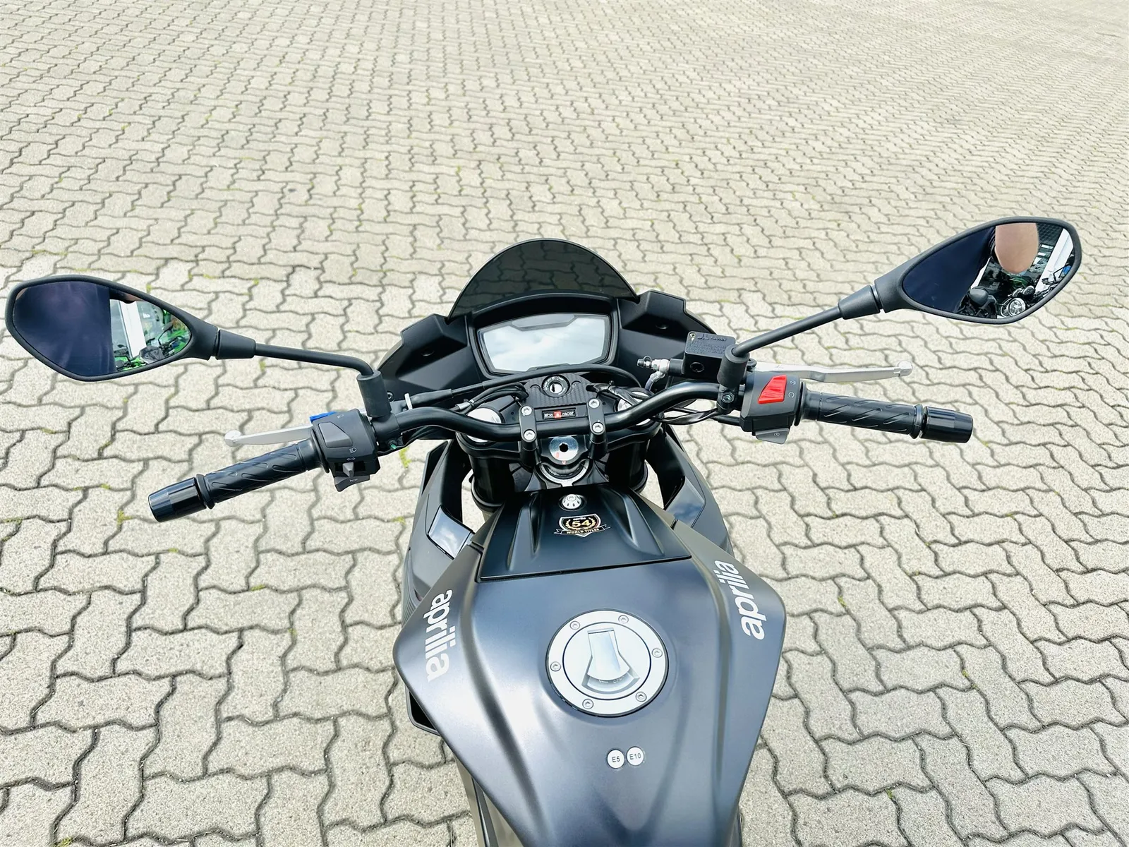 Aprilia Tuono 125 250€ Führerscheinzuschuss mögl.\*
