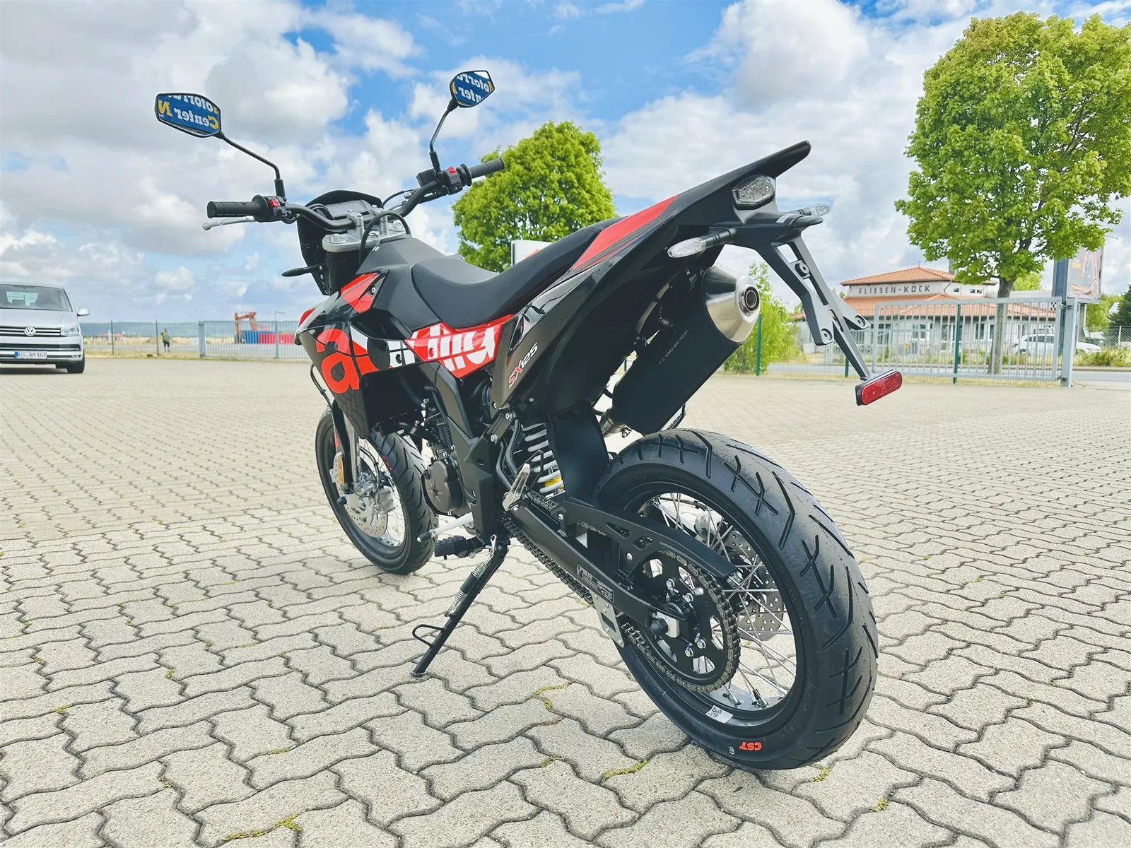Aprilia SX 125 sofort verfügbar, Aktion mit Führerscheinbonus