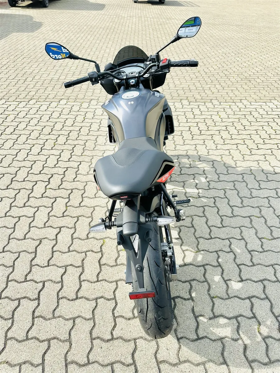 Aprilia Tuono 125 250€ Führerscheinzuschuss mögl.\*
