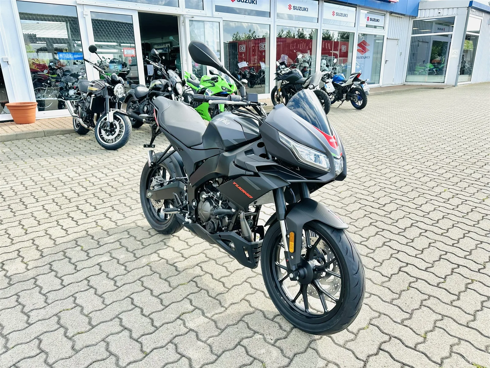 Aprilia Tuono 125 250€ Führerscheinzuschuss mögl.\*
