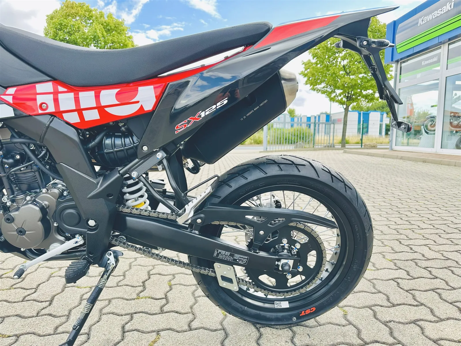 Aprilia SX 125 sofort verfügbar, Aktion mit Führerscheinbonus