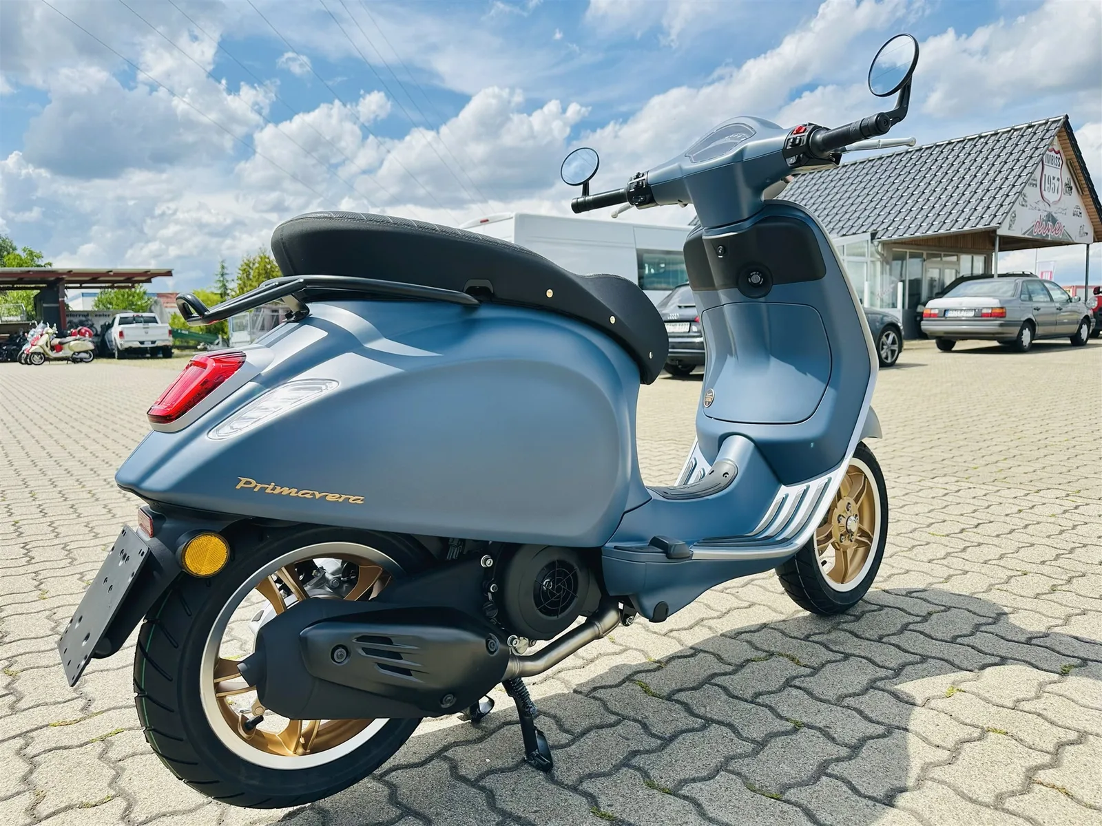 Vespa Primavera 125 Officina 8 E5+