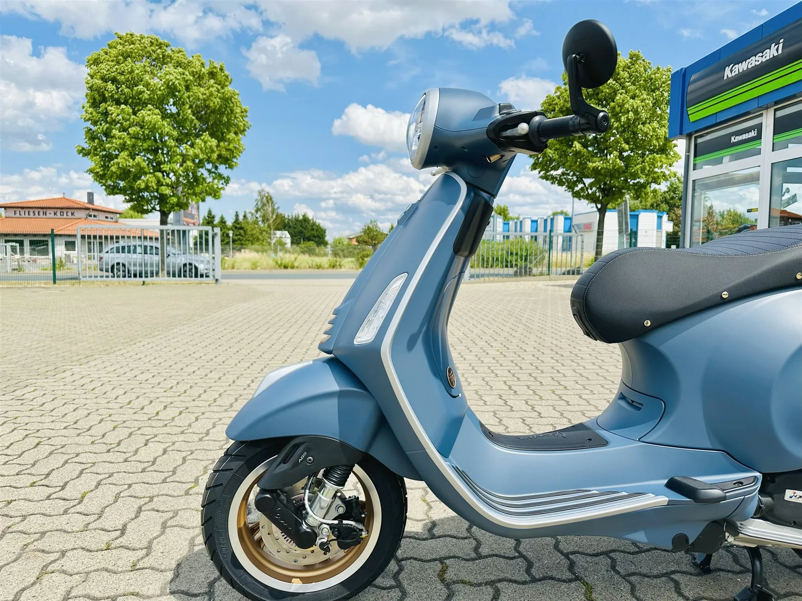 Vespa Primavera 125 Officina 8 E5+