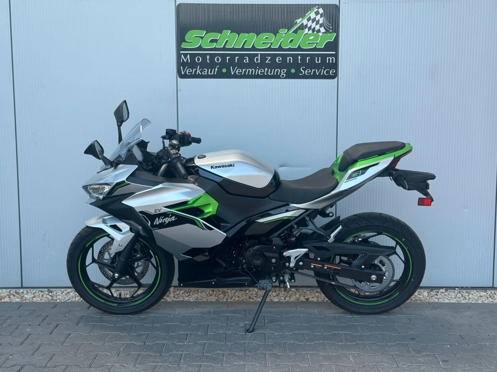 Kawasaki Ninja e-1