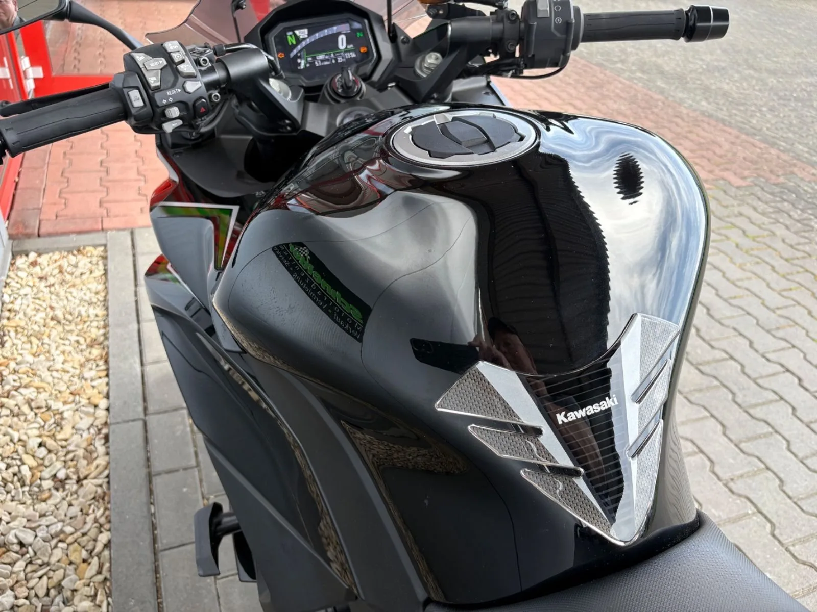 Kawasaki Ninja 1000SX