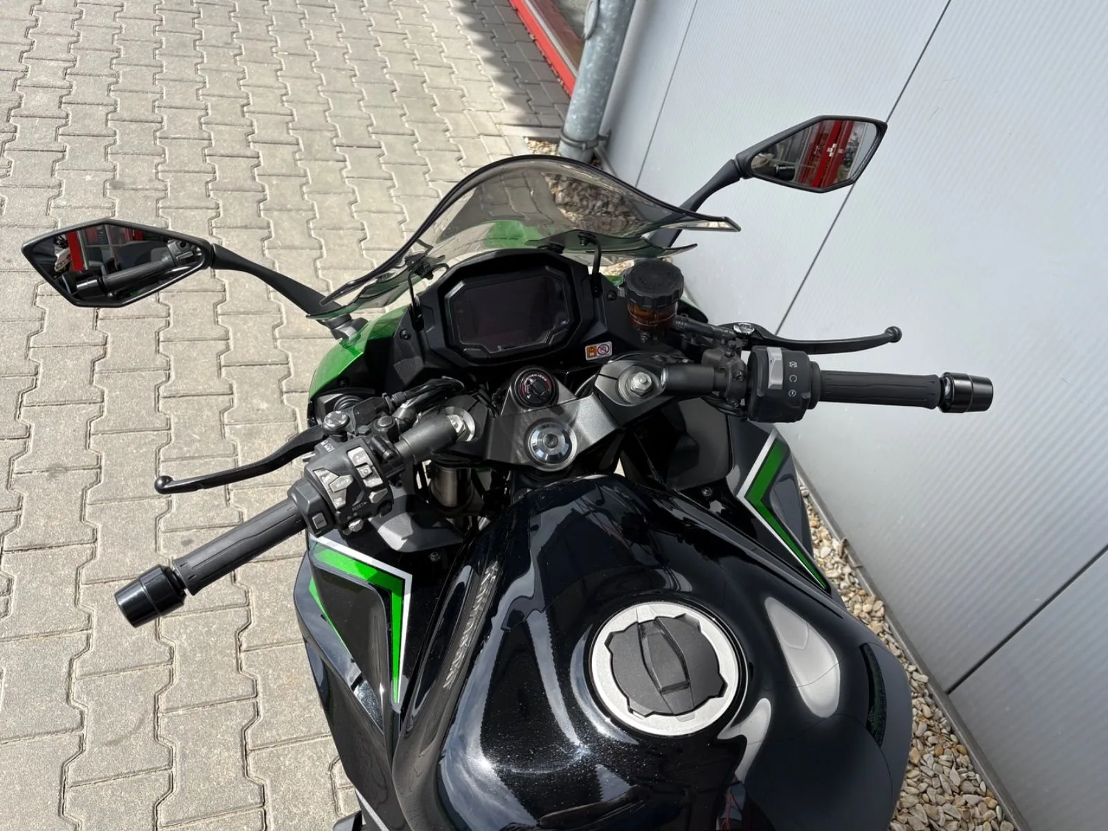 Kawasaki Ninja 1000SX