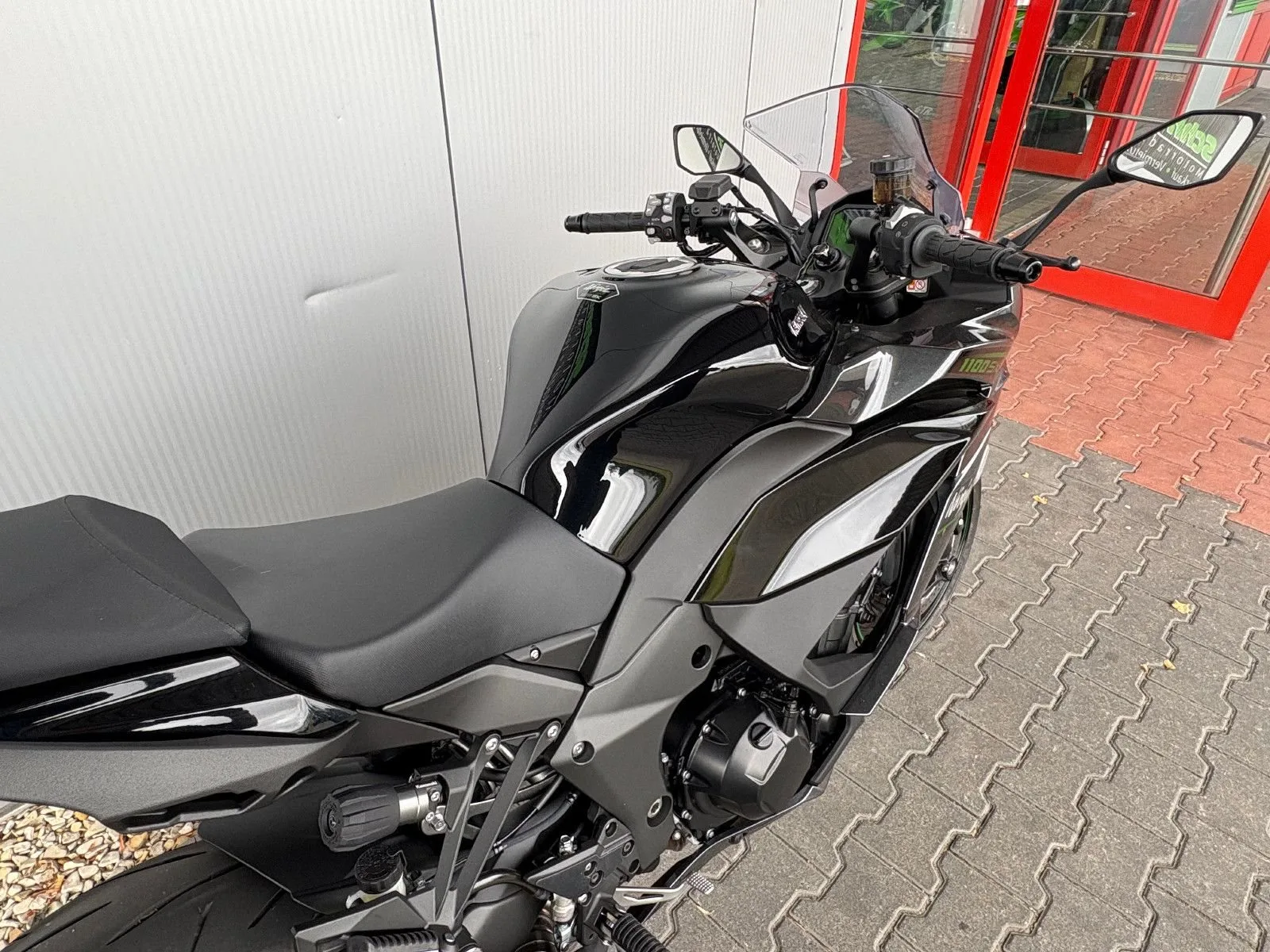 Kawasaki Ninja 1100SX
