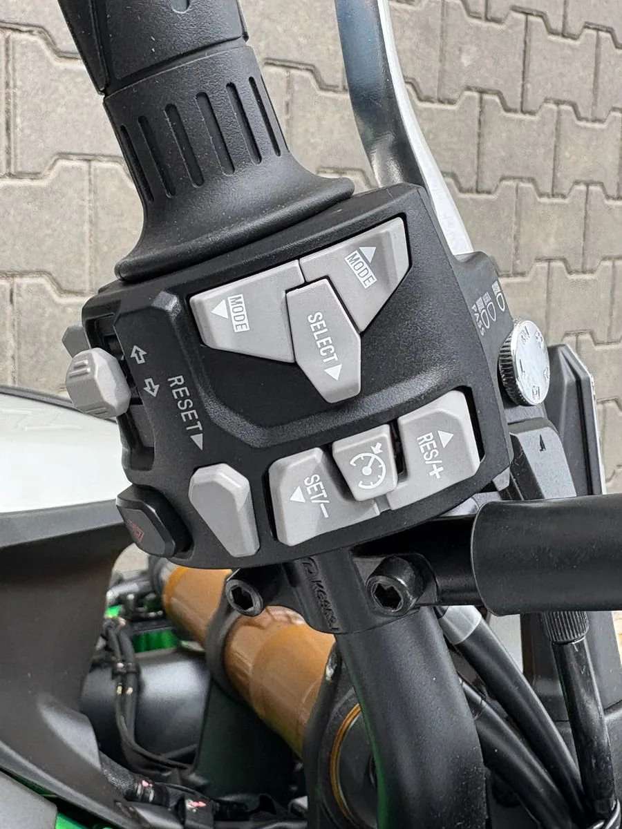 Kawasaki Z900 SE