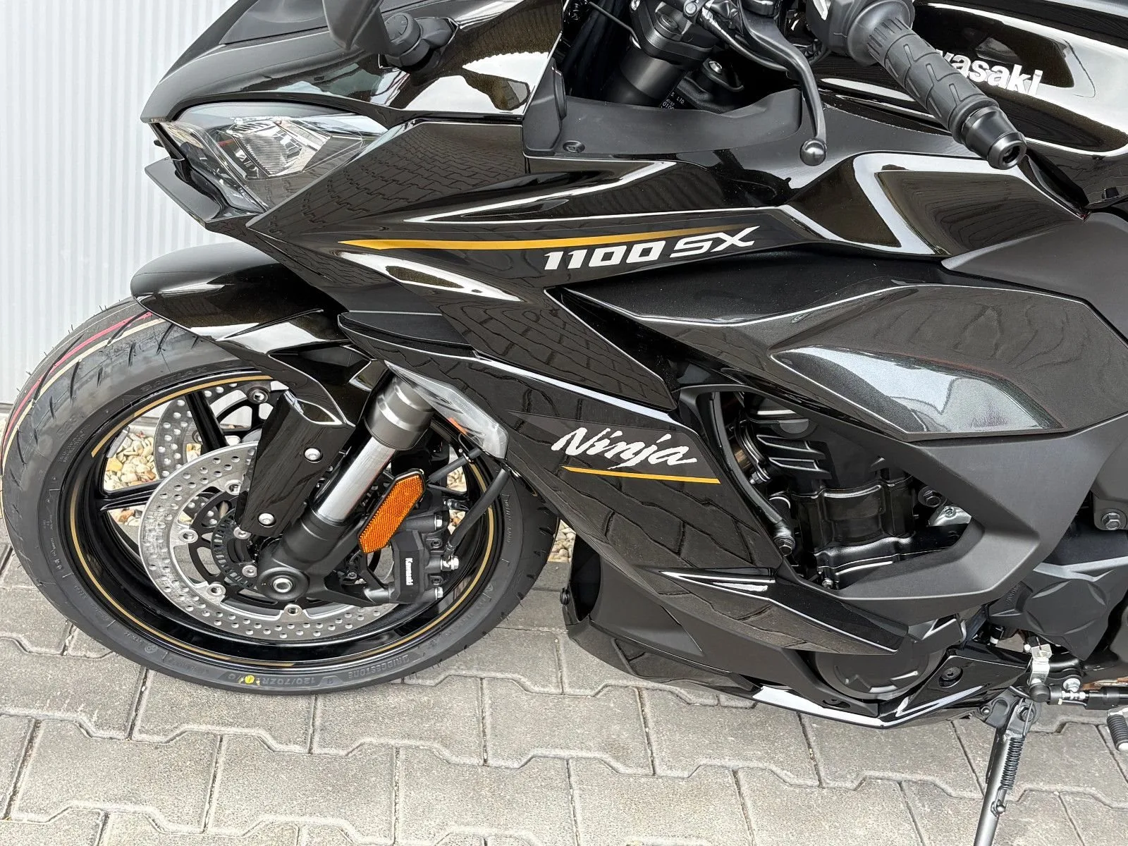Kawasaki Ninja 1100SX