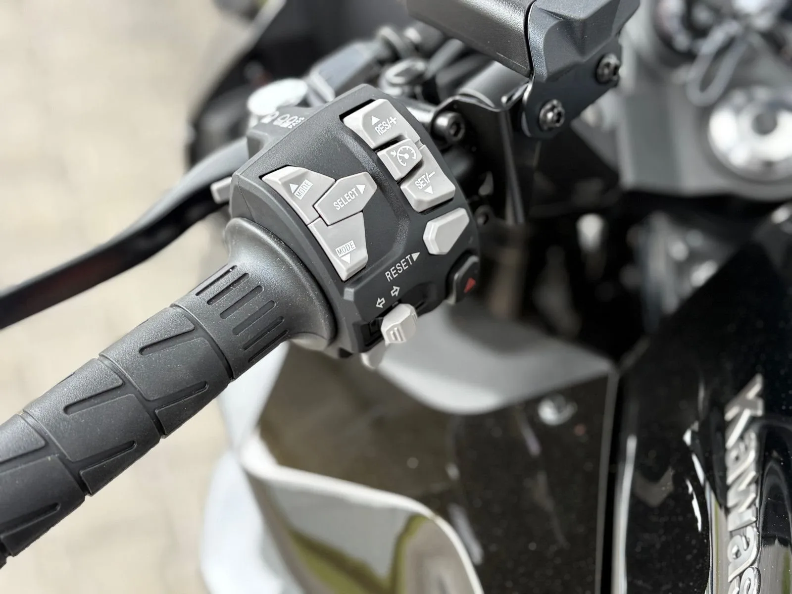 Kawasaki Ninja 1100SX