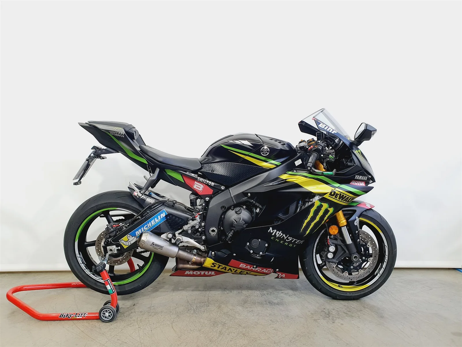 Yamaha YZF-R6 \*Sonderedition\*Akrapovic\*Rizoma\*Spiegler\*RJ27\*2876\*