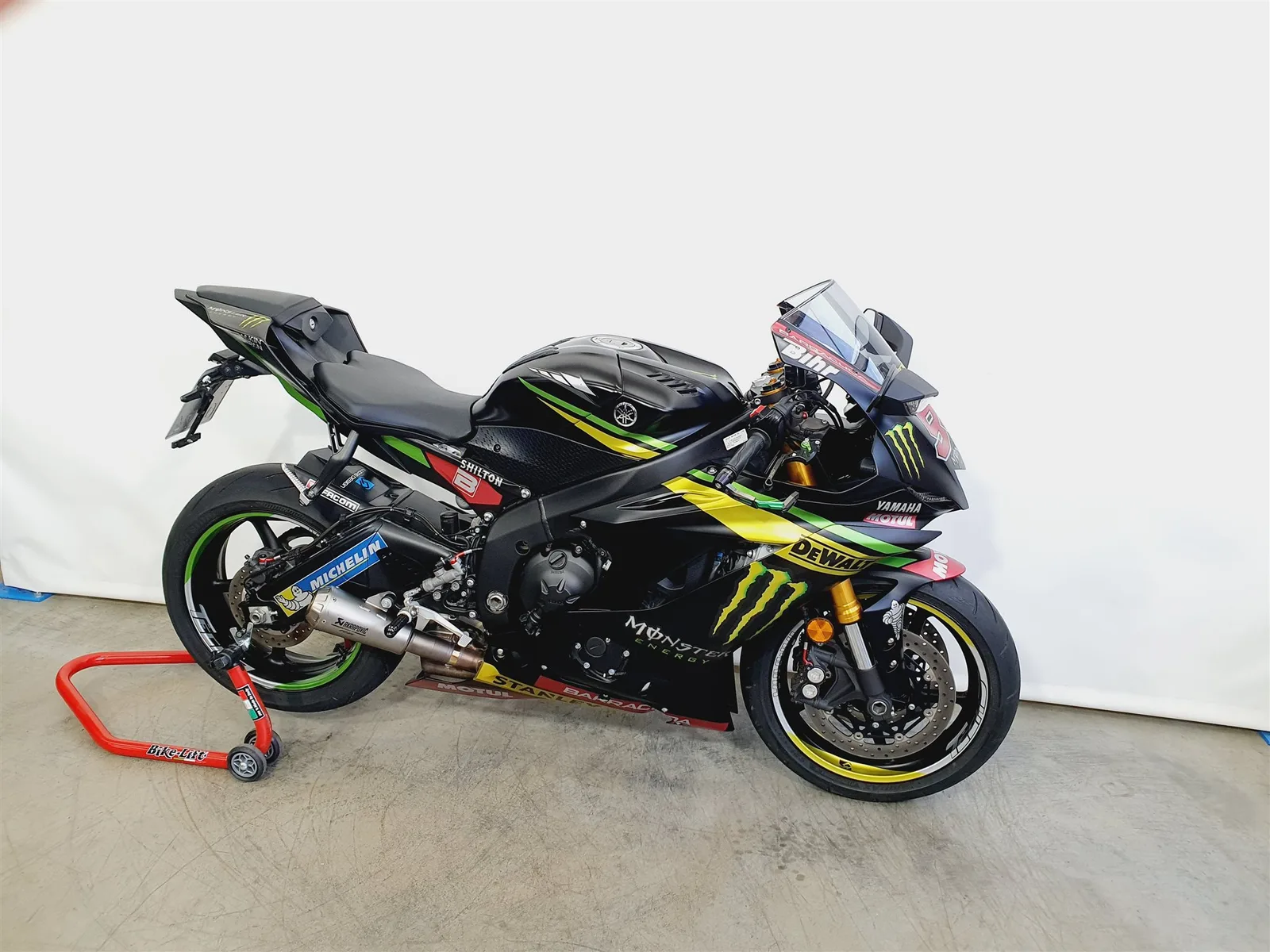 Yamaha YZF-R6 \*Sonderedition\*Akrapovic\*Rizoma\*Spiegler\*RJ27\*2876\*
