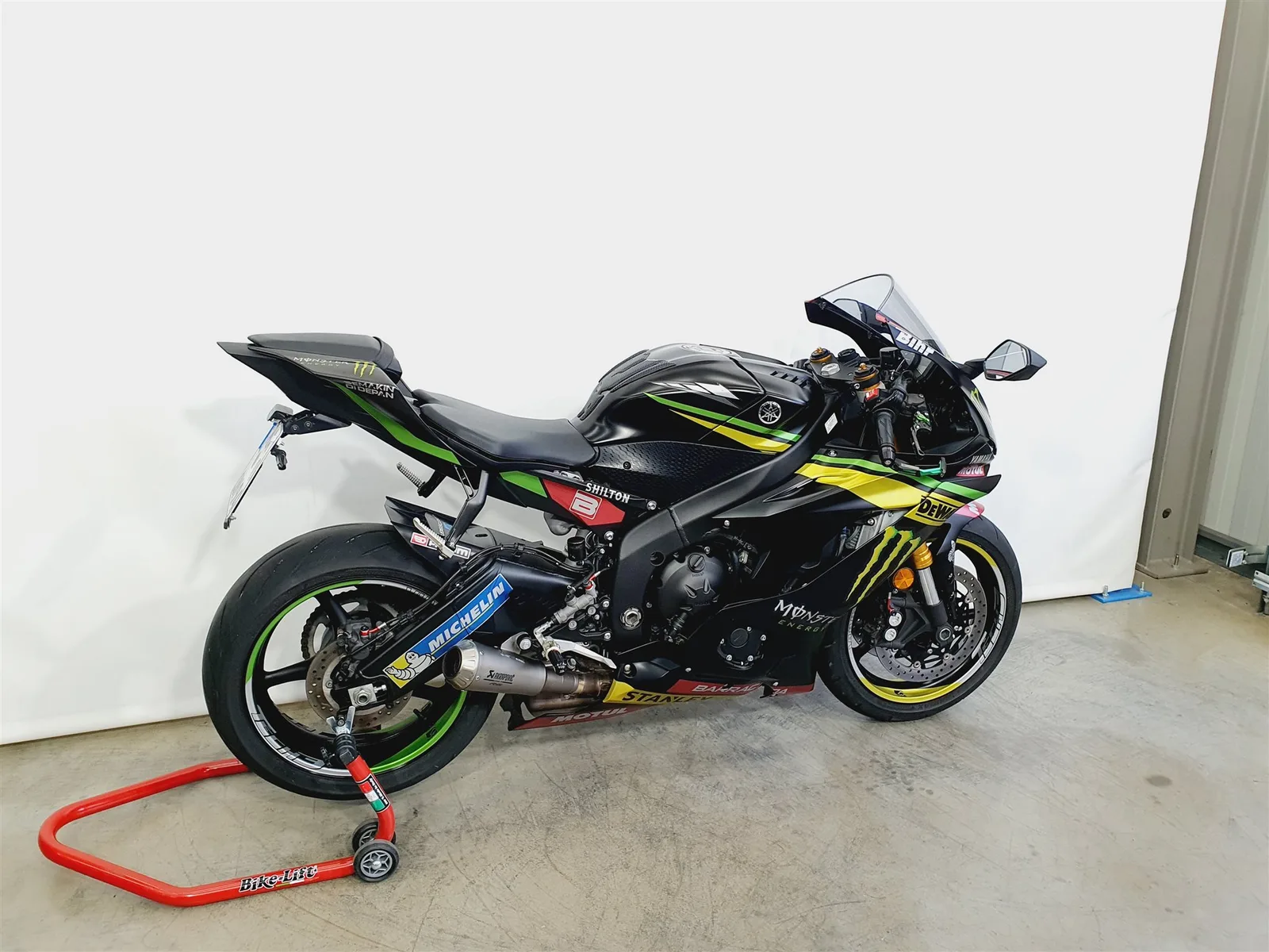 Yamaha YZF-R6 \*Sonderedition\*Akrapovic\*Rizoma\*Spiegler\*RJ27\*2876\*