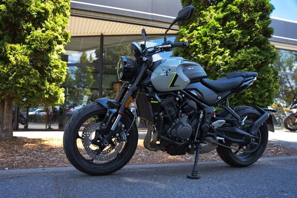 Triumph Trident 660