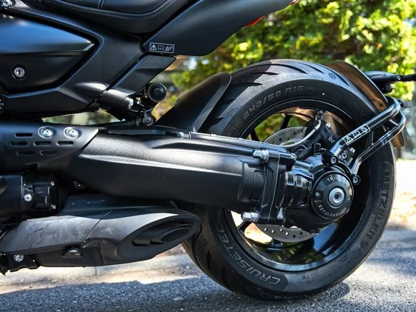Triumph Rocket 3 Storm R