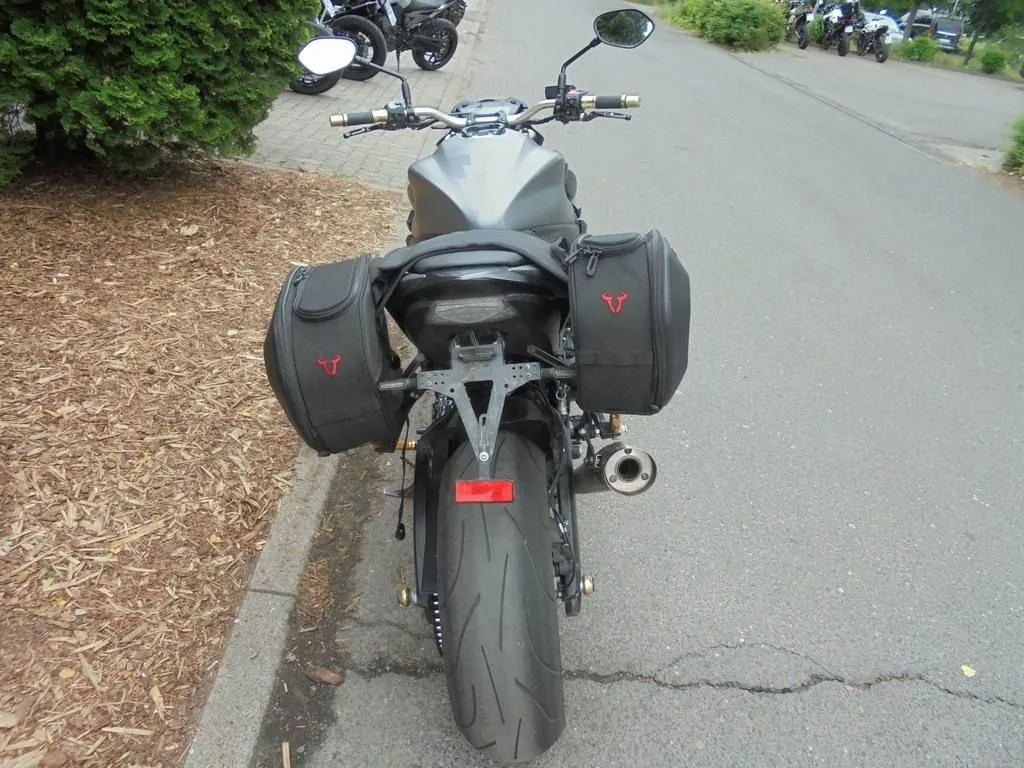 Suzuki GSX-S1000