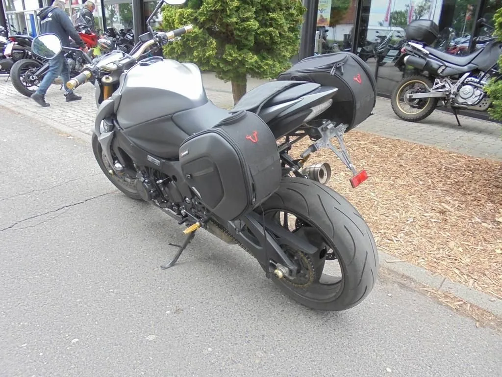 Suzuki GSX-S1000