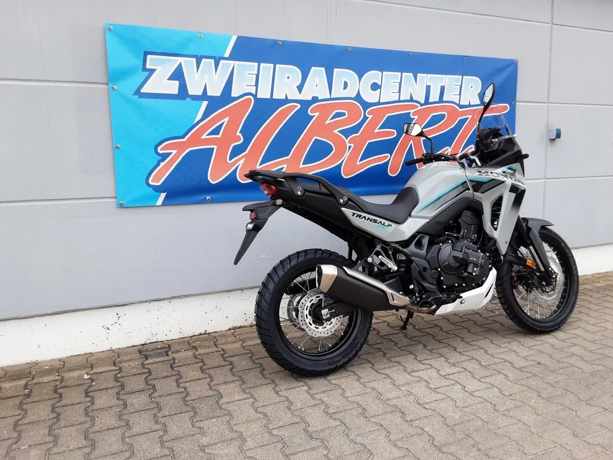 Honda XL750 Transalp E-Clutch