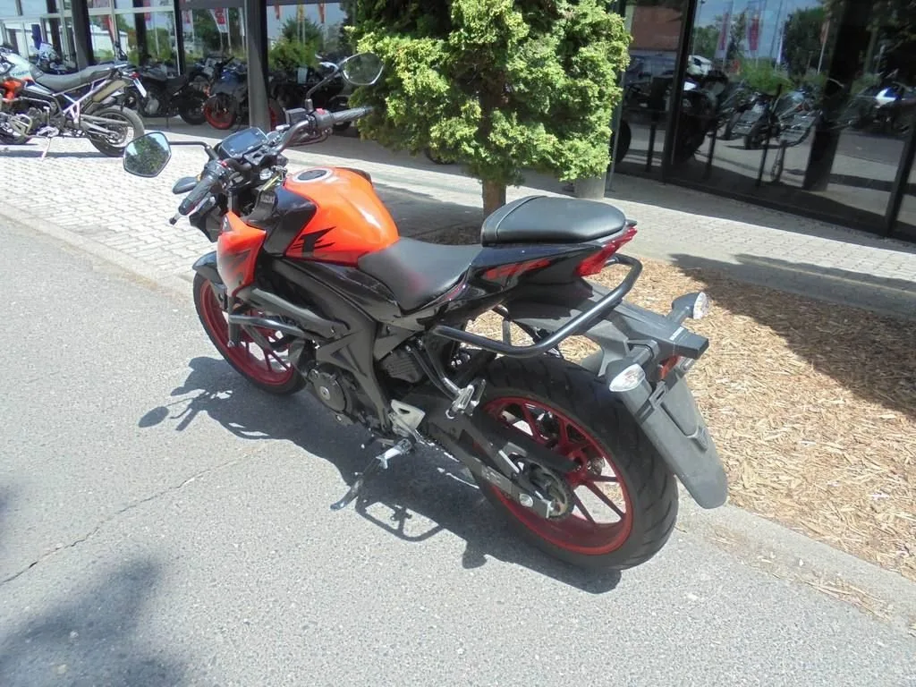 Suzuki GSX-S125