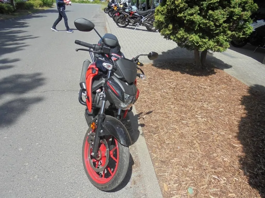 Suzuki GSX-S125