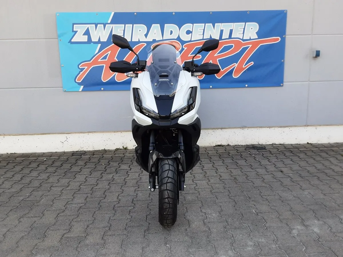 Honda ADV350