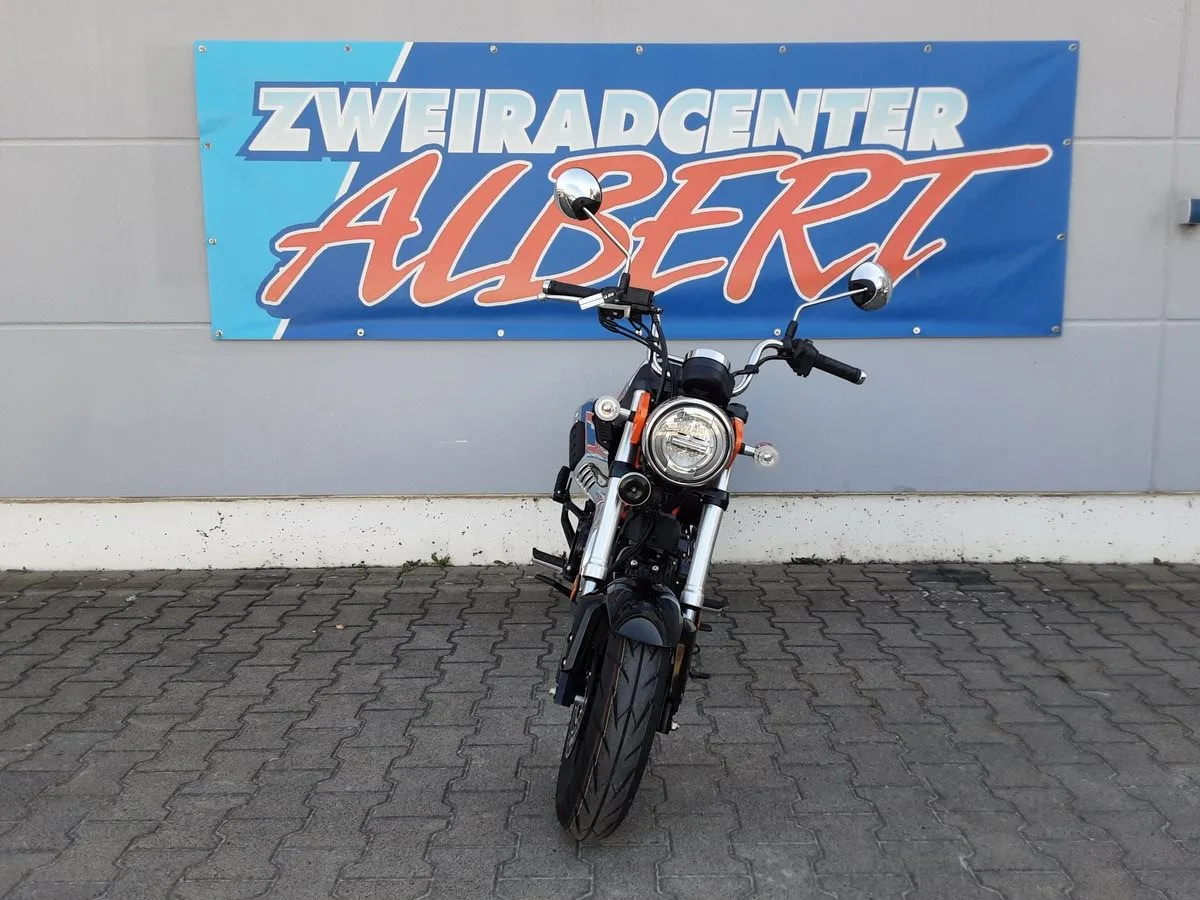 Honda Dax 125