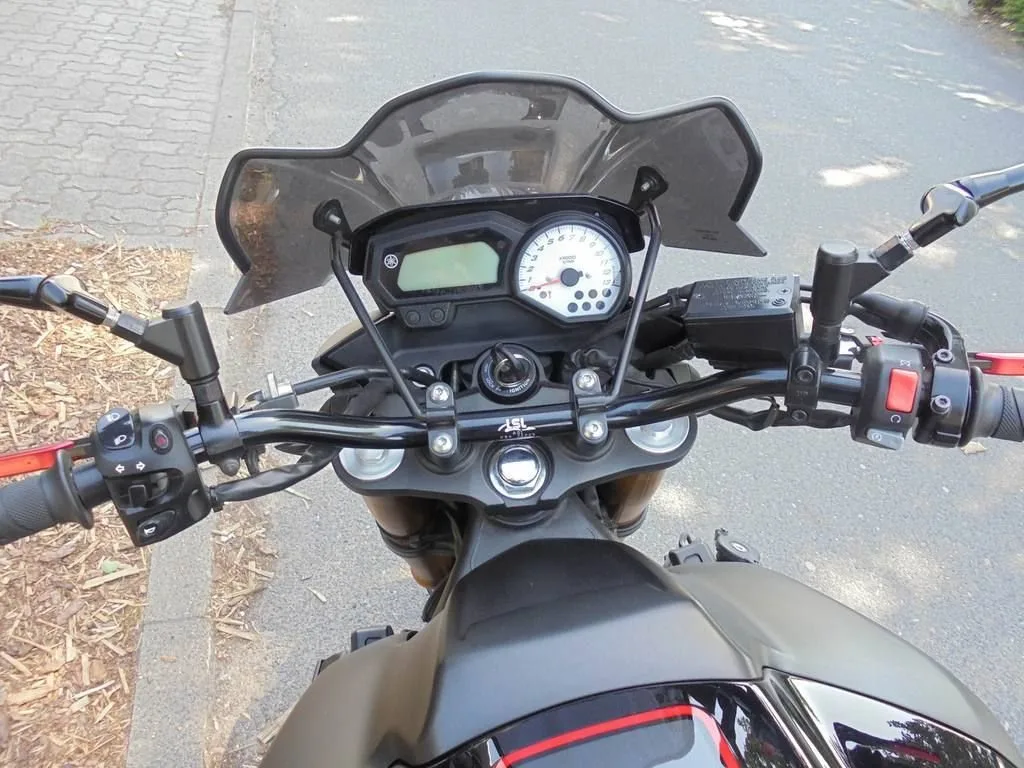Yamaha FZ-8N ABS