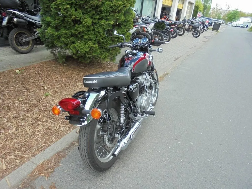 Kawasaki W800