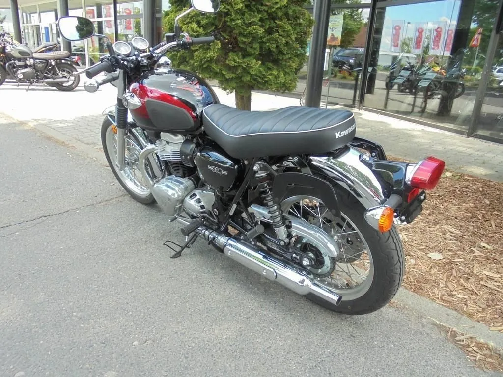 Kawasaki W800