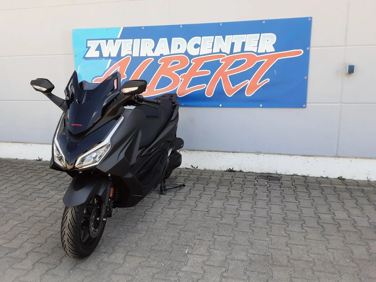 Honda Forza 350