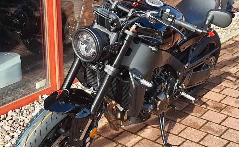 Yamaha XSR900