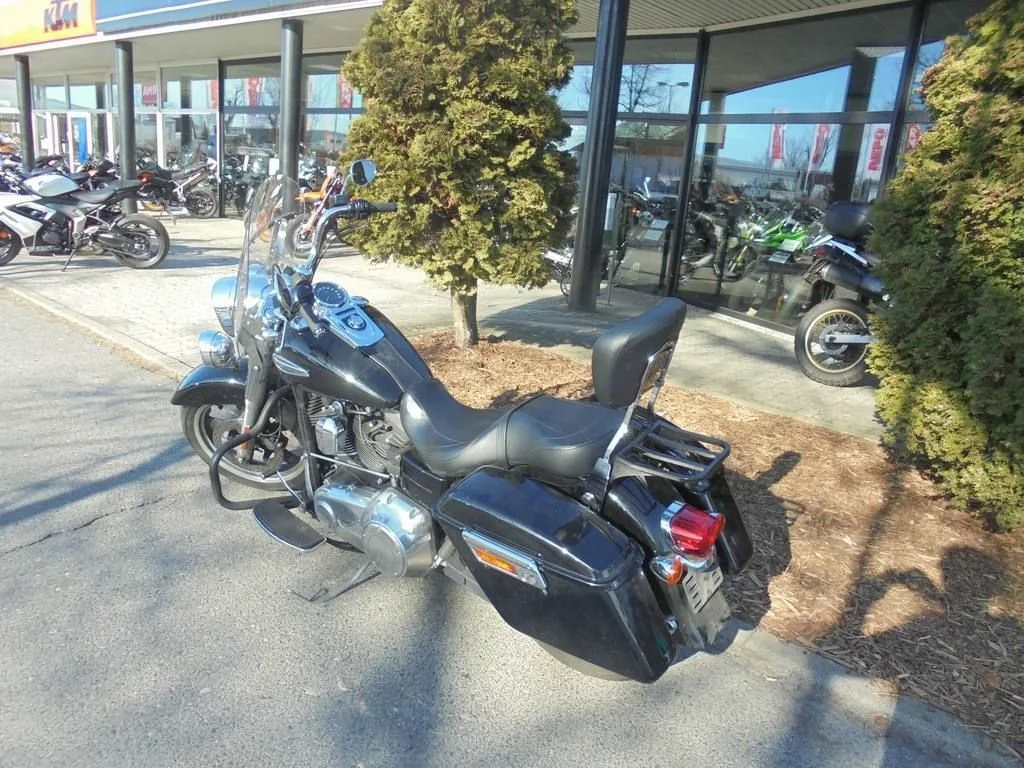 Harley-Davidson Dyna Switchback FLD