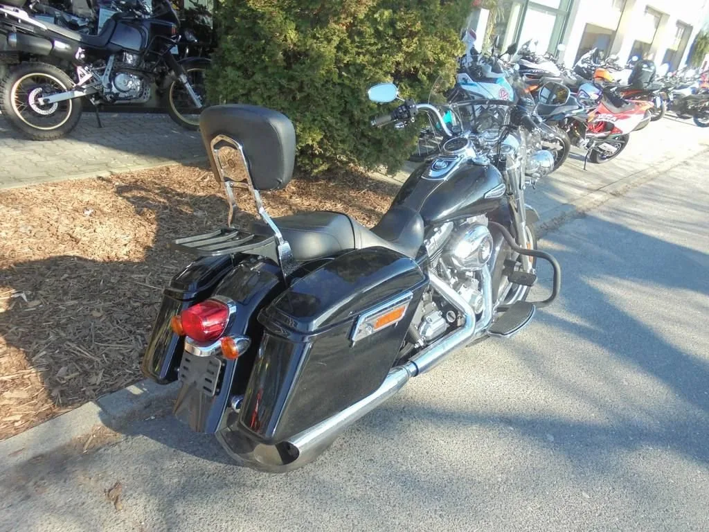 Harley-Davidson Dyna Switchback FLD