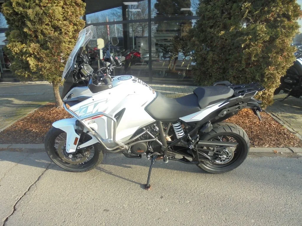 KTM 1290 Super Adventure T