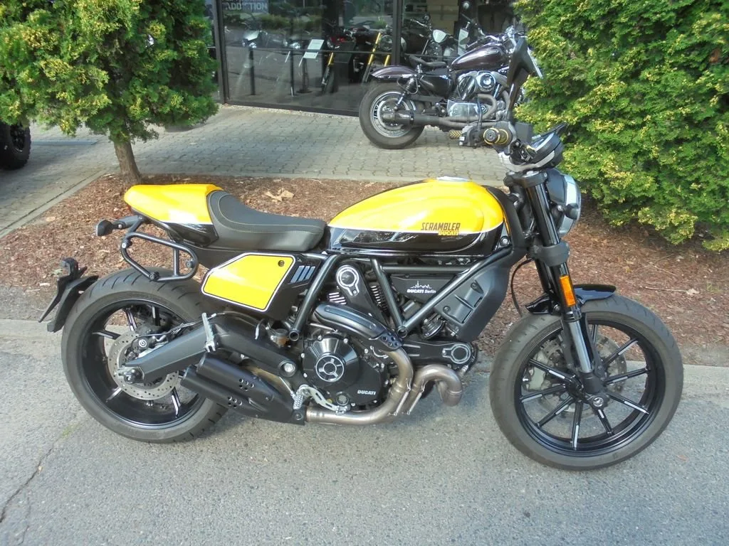 Ducati Scrambler Full Throttle