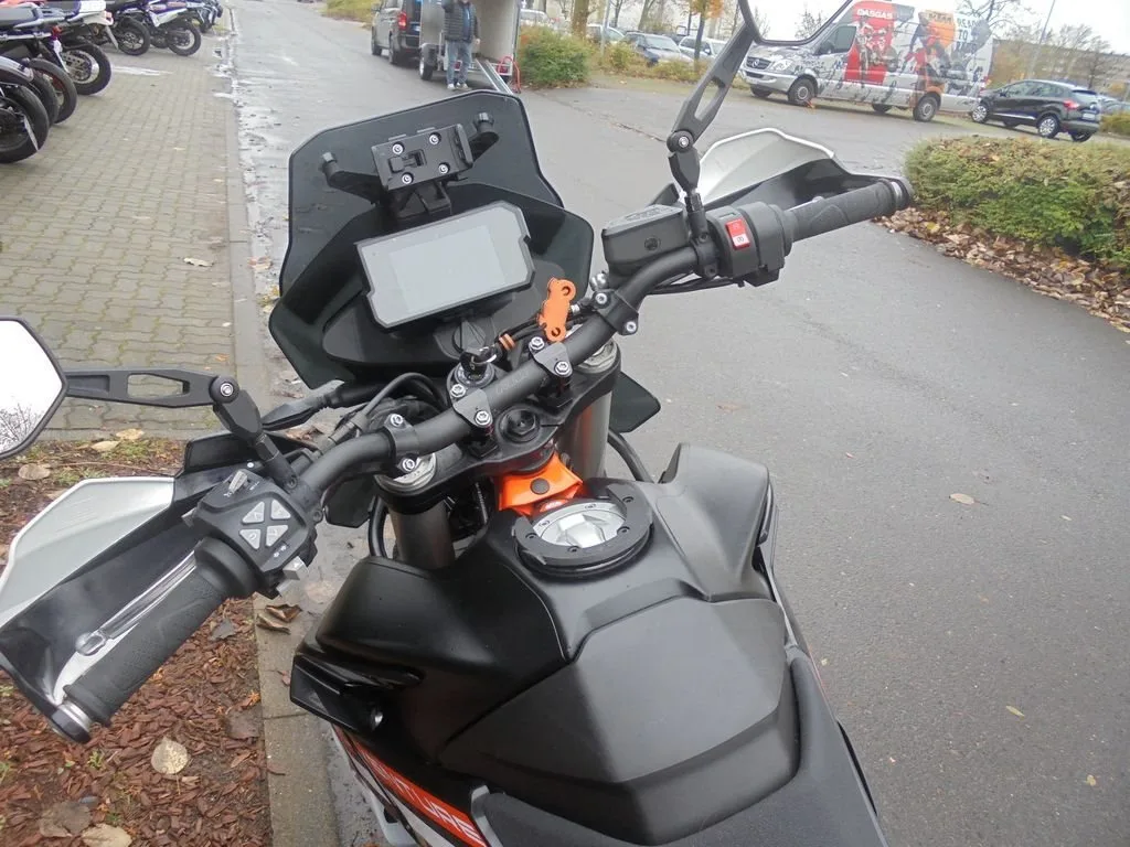 KTM 890 Adventure R
