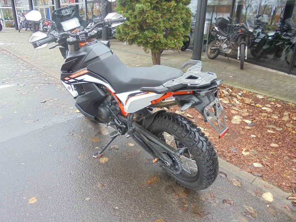 KTM 890 Adventure R