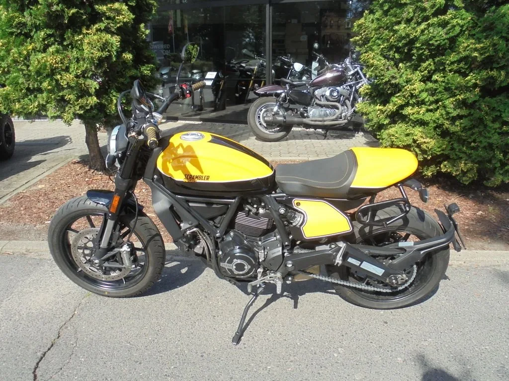 Ducati Scrambler Full Throttle