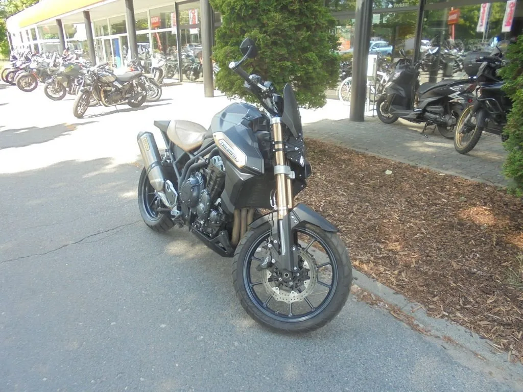 Triumph Tiger Explorer