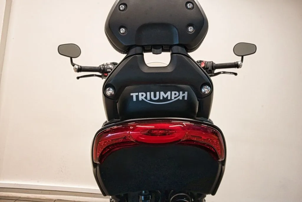 Triumph Rocket 3 Storm GT