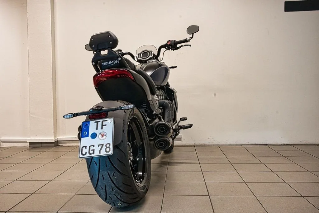 Triumph Rocket 3 Storm GT