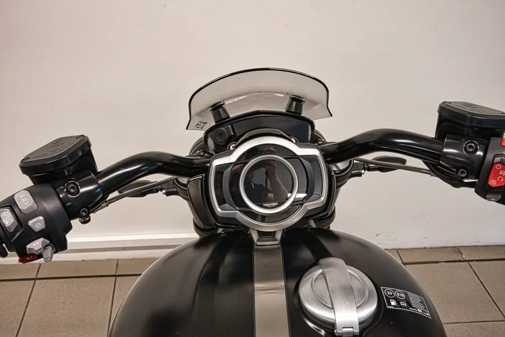 Triumph Rocket 3 Storm GT