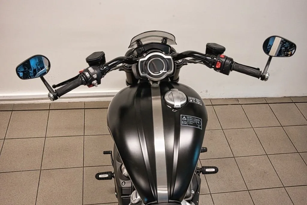 Triumph Rocket 3 Storm GT