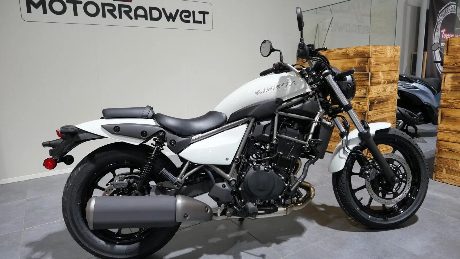 Kawasaki Eliminator 500