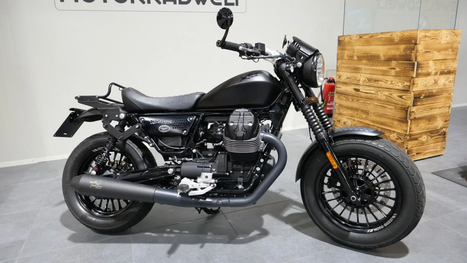 Moto Guzzi V9 Bobber
