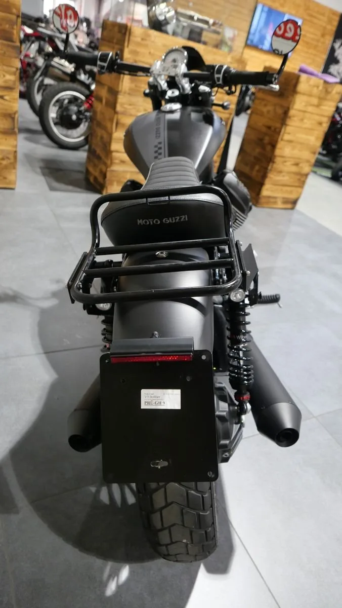 Moto Guzzi V9 Bobber