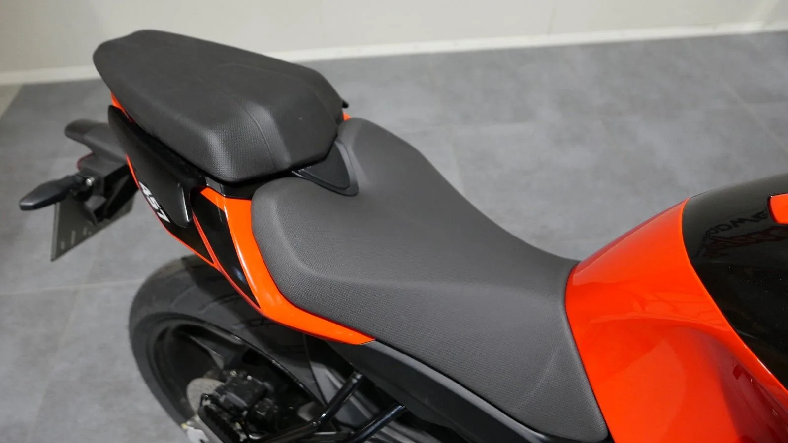Aprilia Tuono 457