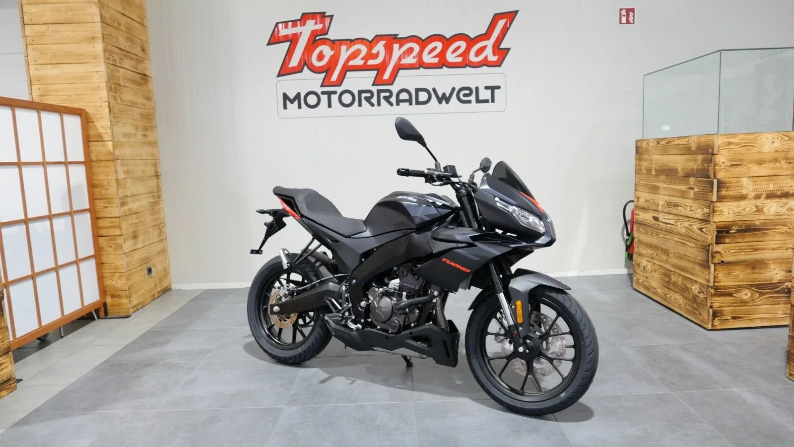 Aprilia Tuono 125