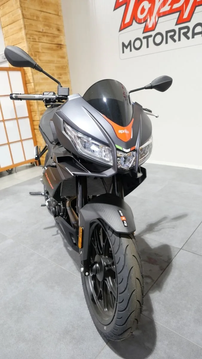 Aprilia Tuono 125